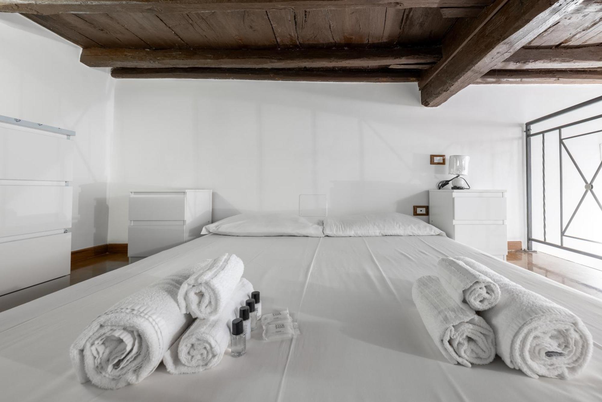 Lovely Studio Apartment - Capocci Rome Extérieur photo