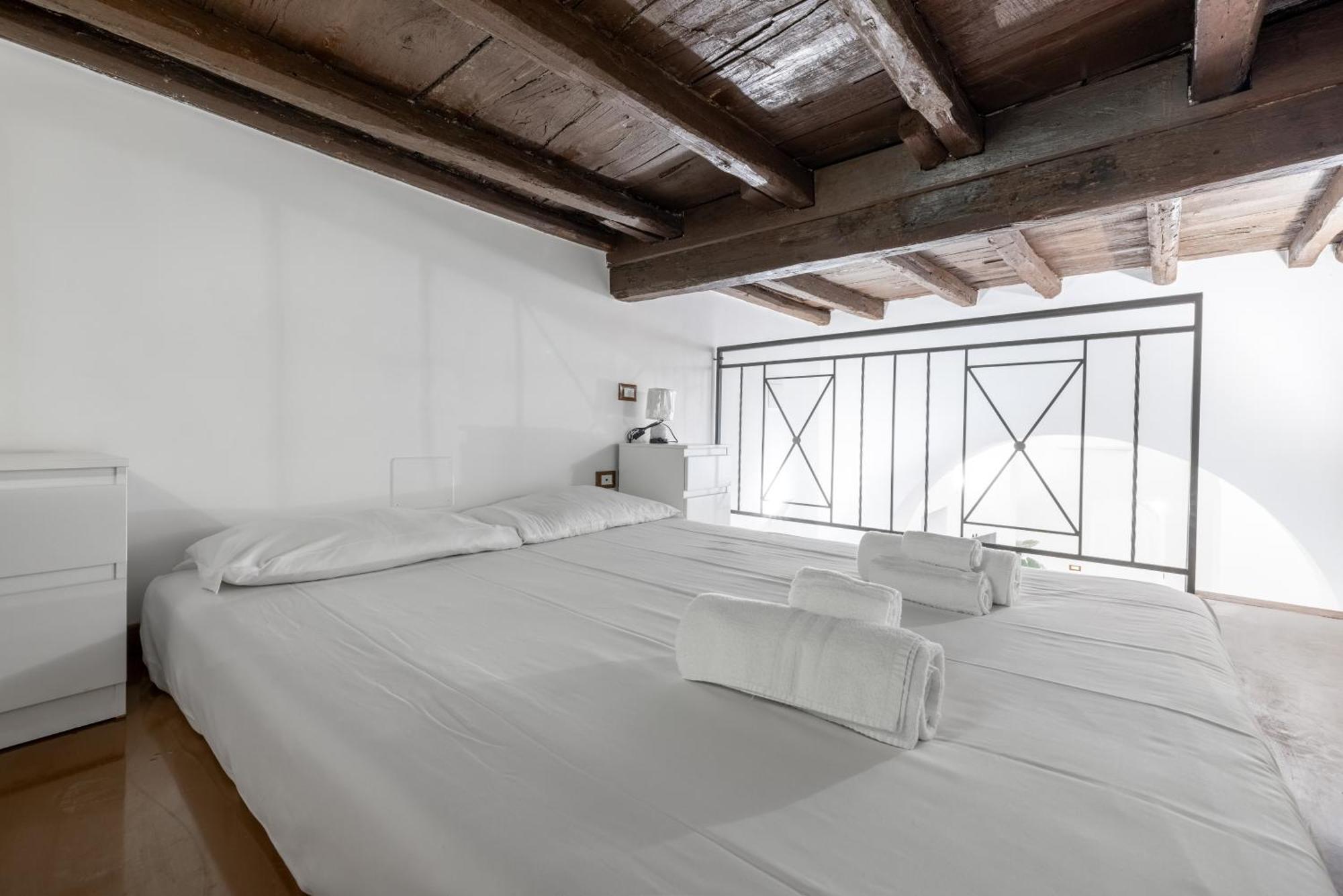 Lovely Studio Apartment - Capocci Rome Extérieur photo